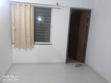 Room in 2 BHK Apartment at Space Elena, Bavdhan – for Rent