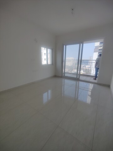 Room in 4 BHK Apartment at Prestige Beverly Hills, Kokapet – for Sale