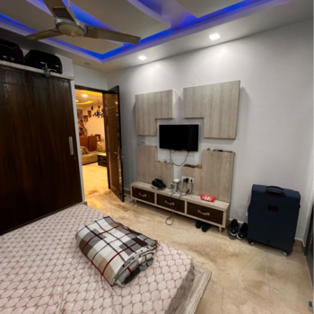 6+ BHK Builder Floor for Sale in Pitampura, Delhi