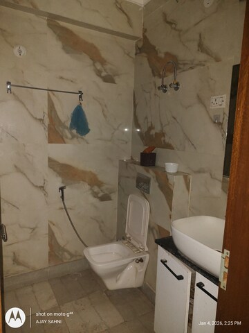 Team Area in 3 BHK Builder Floor at Mehrauli – for Rent