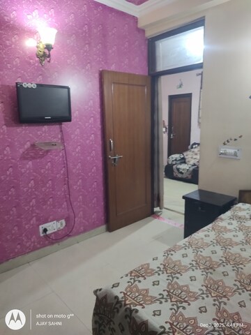 Furnished Amenities in 2 BHK Builder Floor at Mehrauli – for Rent