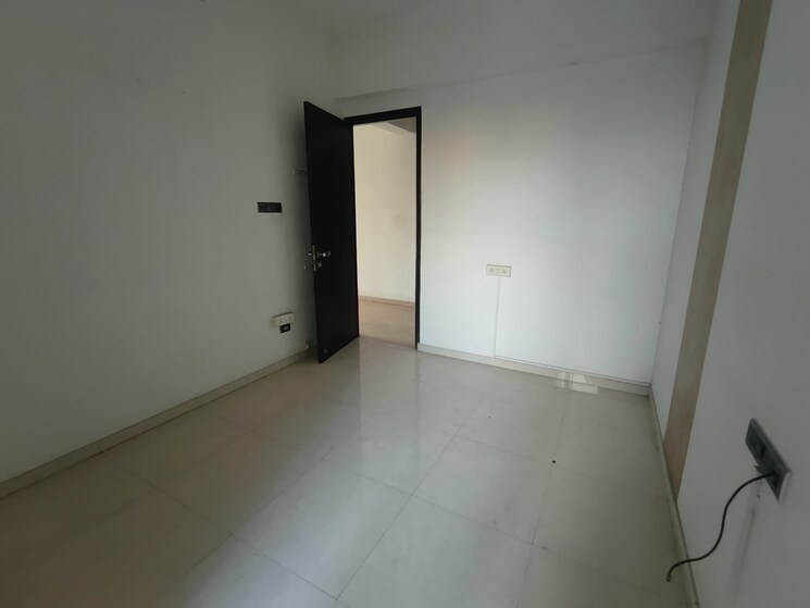 Bedroom, oswal-bella-vista 3 Bedroom 1260 Sq.Ft. Apartment In Oswal Park Thane 9742945