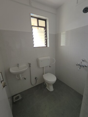 Bathroom in 1 BHK Apartment at Raymond Aashiyana, Vartak Nagar – for Rent