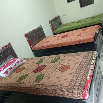 Bedroom in  Pg at Goregaon West – for Rent