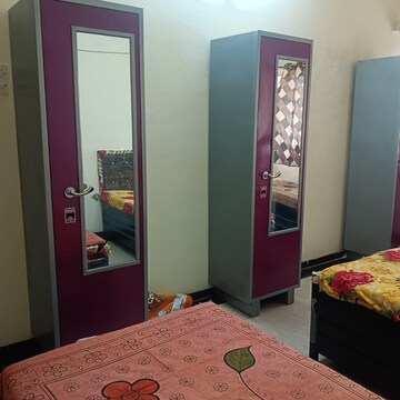 Bedroom in  Pg at Unnat Nagar 43-44, Unnat Nagar – for Rent