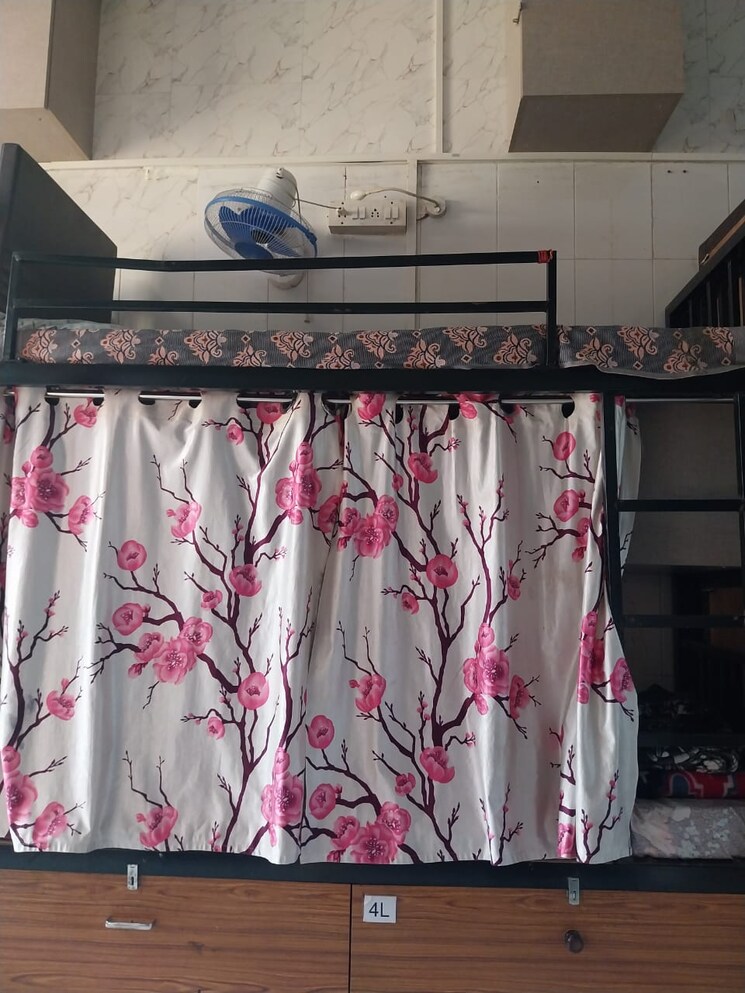 undefined, bhadran nagar Pg For Girls In Bhadran Nagar 9743004