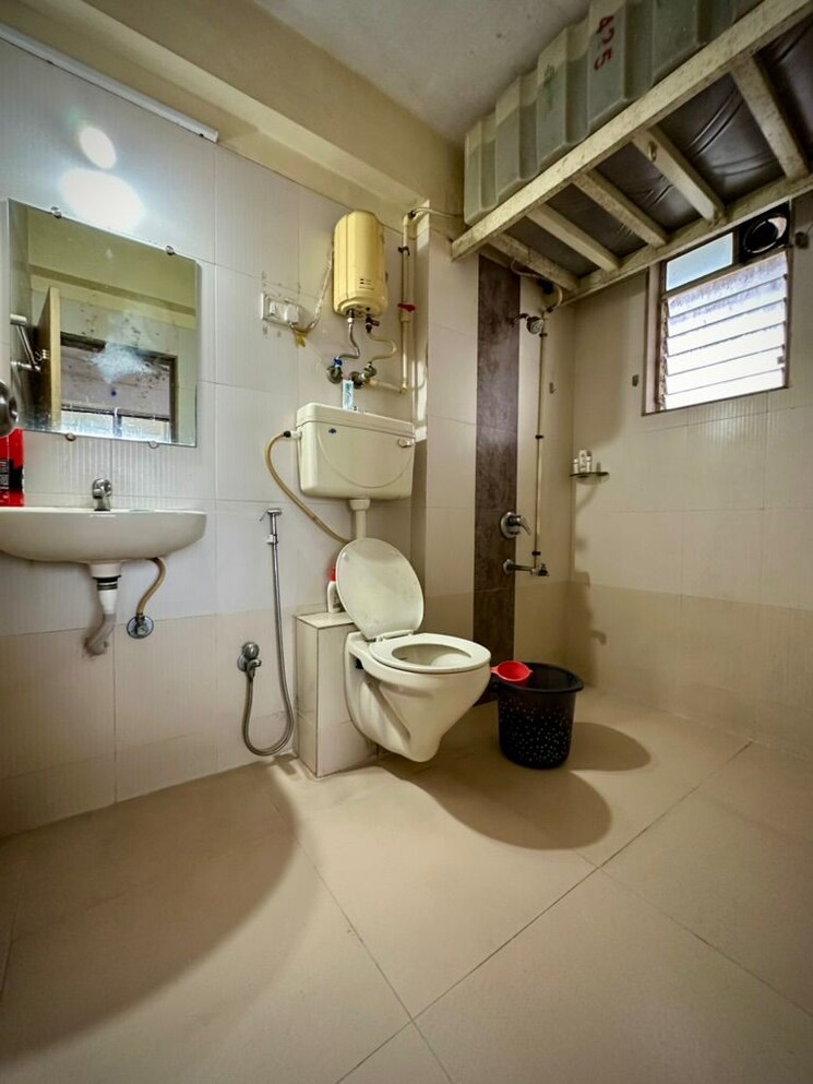 Attached Bathroom, newa-garden 2.5 Bedroom 1310 Sq.Ft. Apartment In Airoli Sector 20 Navi Mumbai 9743028