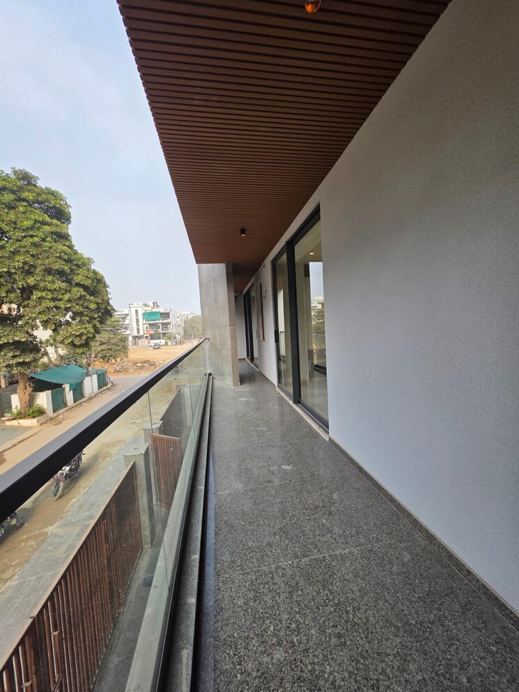 Balcony, sector 46 4 Bedroom 3000 Sq.Ft. Builder Floor In Sector 46 Gurgaon 9743027