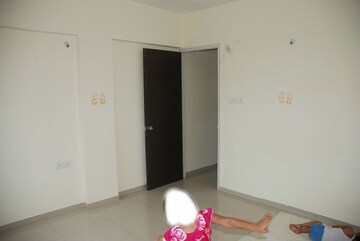 Furnished Amenities in 2 BHK Apartment at Whispering Winds, Aundh – for Rent