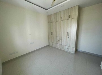 Room in 4 BHK Apartment at Prestige High Fields, Gachibowli – for Rent