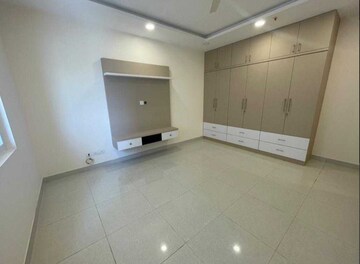 Room in 4 BHK Apartment at Prestige High Fields, Gachibowli – for Rent