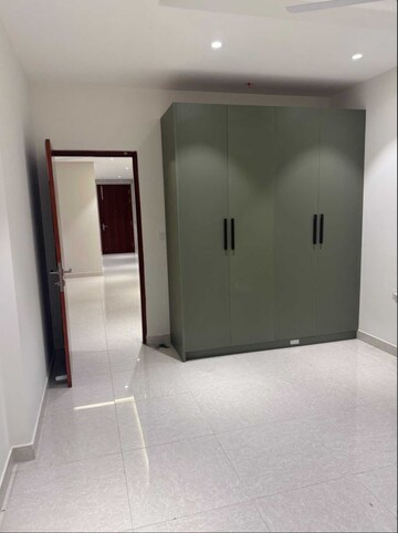 Room in 4 BHK Apartment at Prestige High Fields, Gachibowli – for Rent