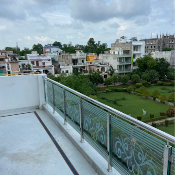 Balcony in  Pg at Gomti Nagar – for Rent