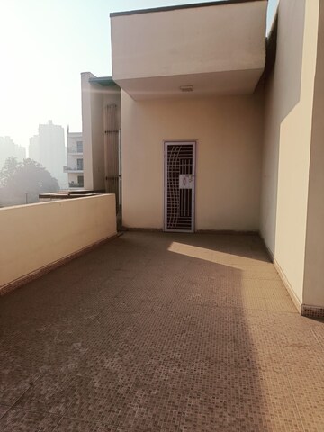 Room in 3 BHK Builder Floor at Vatika INXT High Street, Sector 83 – for Rent