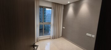 Room in 1 BHK Apartment at Hiranandani Regent Hill, Powai – for Rent