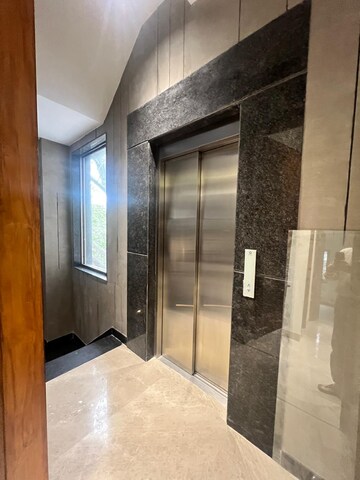 Building Lobby in 4 BHK Builder Floor at Safdarjung Enclave – for Rent