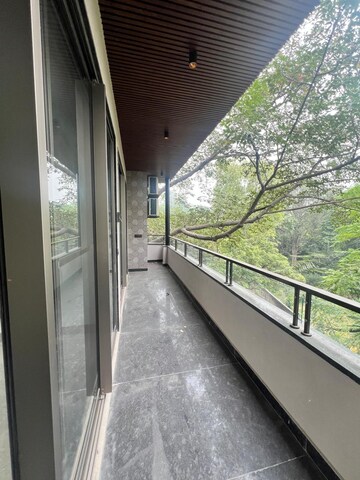 Balcony in 4 BHK Builder Floor at Safdarjung Enclave – for Rent