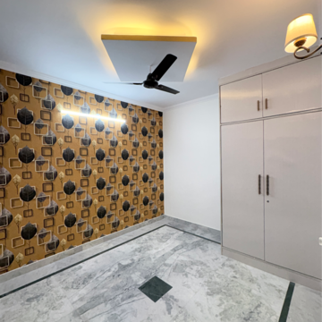 Team Area in 2 BHK Builder Floor at Khirki Extension – for Sale