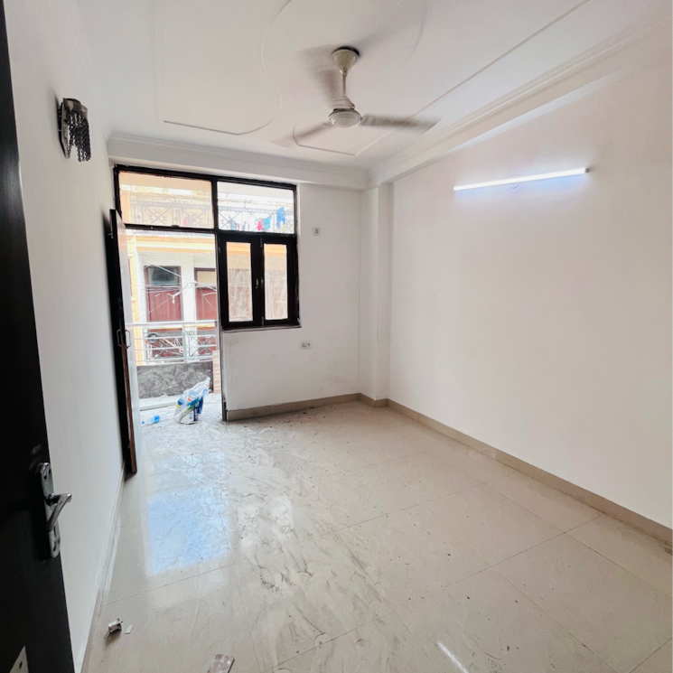 Room, panchsheel vihar 3 Bedroom 105 Sq.Yd. Builder Floor In Panchsheel Vihar Delhi 9743291