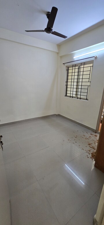 Room in 2 BHK Apartment at Doddanekundi – for Rent