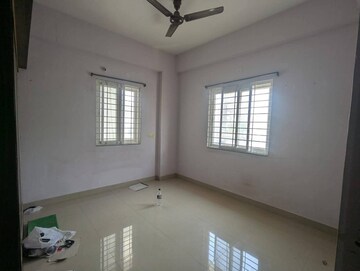 Room in 2 BHK Apartment at Kondapur – for Rent