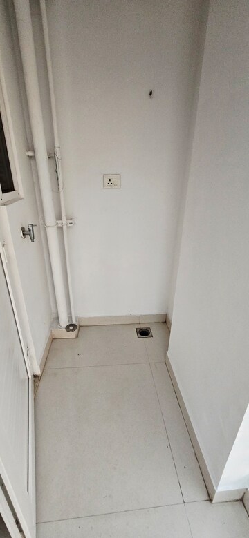 Bathroom in 1 BHK Apartment at Mahadevpura – for Rent