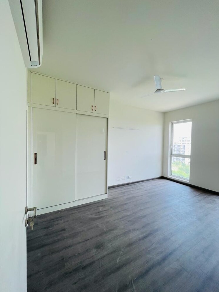 Room, ireo-the-corridors 2 Bedroom 1296 Sq.Ft. Apartment In Sector 67a Gurgaon 9743385