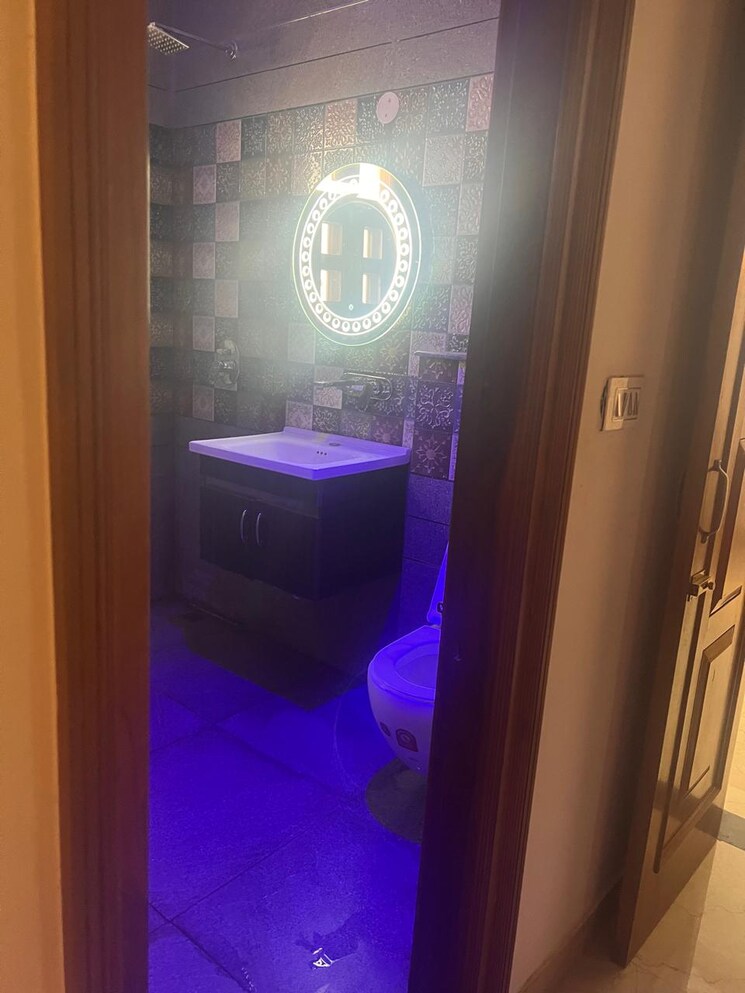 Bathroom, gmada-eco-city 3 Bedroom 1800 Sq.Ft. Independent House In Mullanpur Chandigarh 9743407