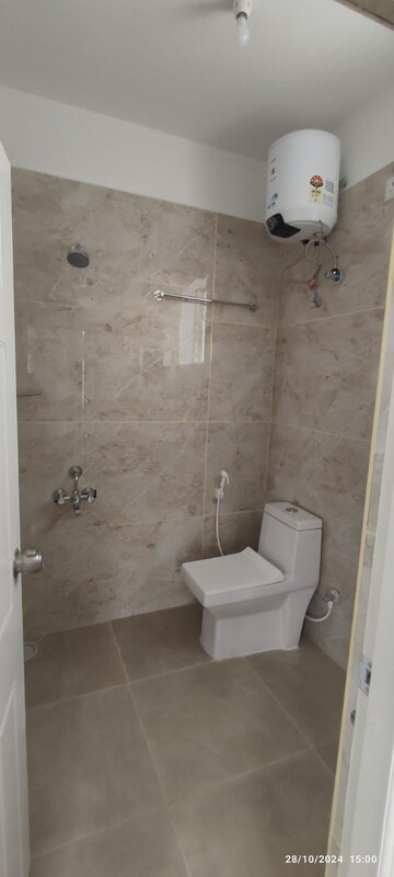 Bathroom in 1 RK Apartment at Mahadevpura – for Rent