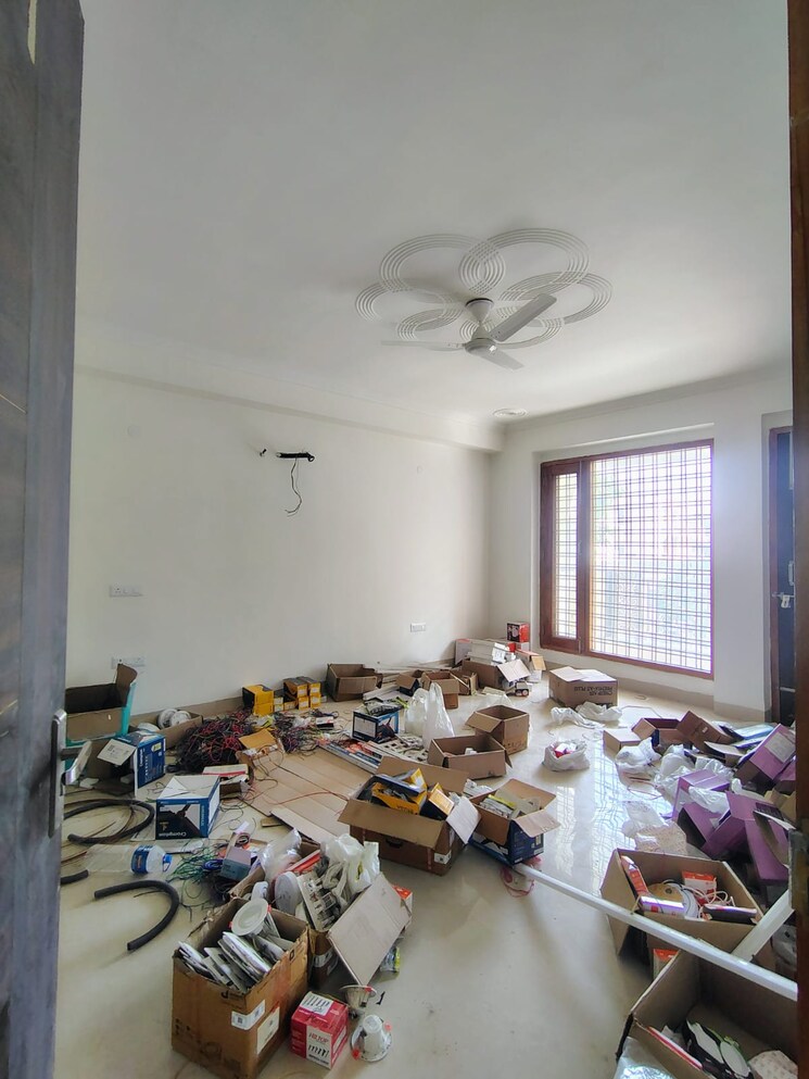 Living Room, sector 23 3 Bedroom 2400 Sq.Ft. Builder Floor In Sector 23 Gurgaon 9743500