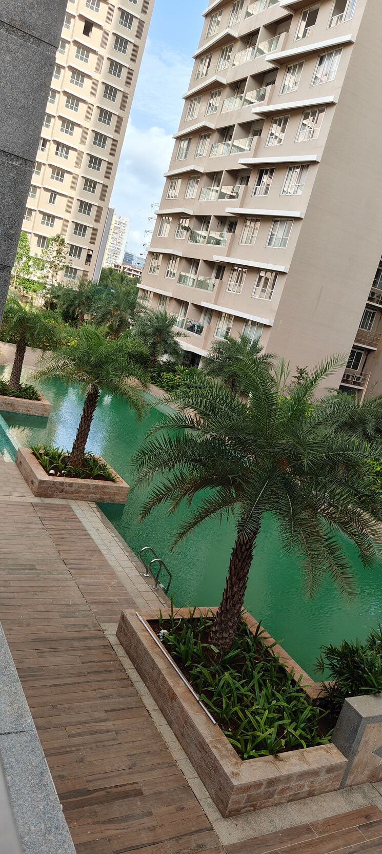 Exterior View, kalpataru-radiance 3 Bedroom 1000 Sq.Ft. Apartment In Goregaon West Mumbai 9743557