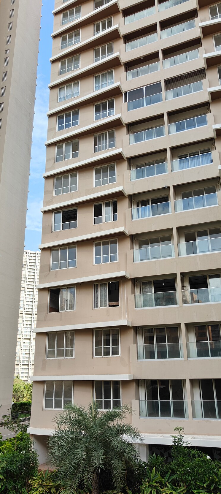 Exterior View, kalpataru-radiance 3 Bedroom 1000 Sq.Ft. Apartment In Goregaon West Mumbai 9743557