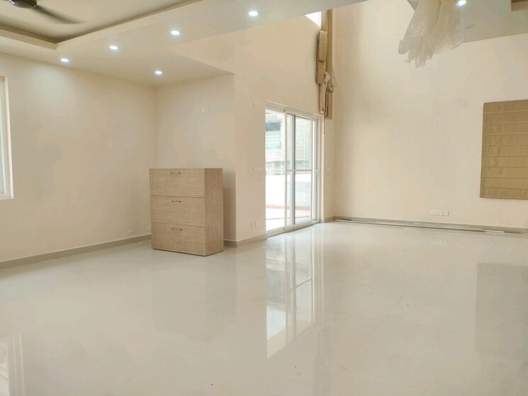 Room, skylark-arcadia-phase-2 5 Bedroom 5000 Sq.Ft. Villa In Whitefield Bangalore 9743567