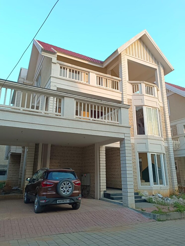 Exterior View, skylark-arcadia-phase-2 5 Bedroom 5000 Sq.Ft. Villa In Whitefield Bangalore 9743567