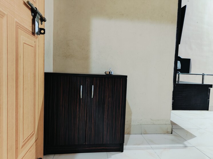 Room, om-sai-shiristi 2 Bedroom 1100 Sq.Ft. Apartment In Kharadi Pune 9743602