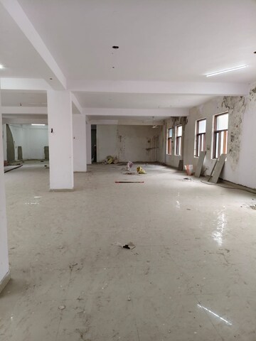 Parking in  Warehouse at Sector 63 – for Rent