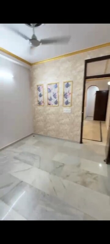 Room in 2 BHK Builder Floor at Malviya Nagar – for Sale