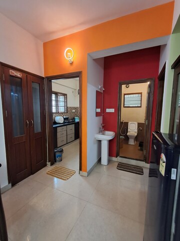 Furnished Amenities in 2 BHK Builder Floor at Koramangala – for Rent