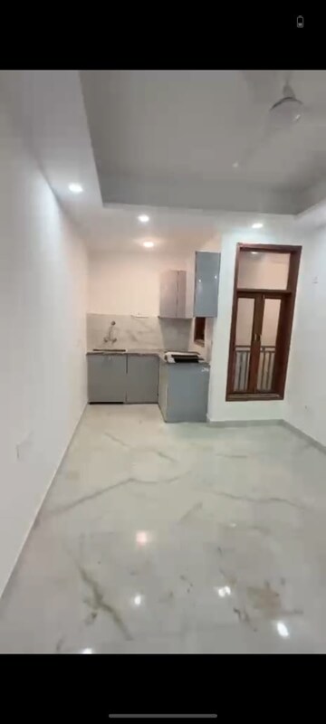 1 BHK Builder Floor For Rent in Saket