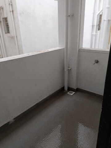 Room in 1 BHK Apartment at Kanchan Onyx, Pisoli – for Rent