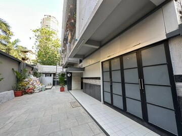 Balcony in 1 BHK Apartment at Rakhangi Mahal, Worli – for Rent