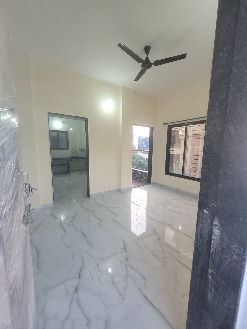 Room, pathare-complex 1 RK 500 Sq.Ft. Apartment In Kharadi Pune 9743792