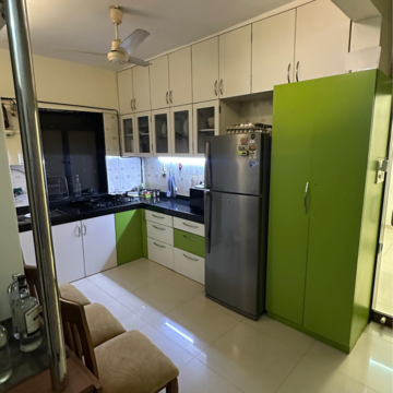 Team Area in 1 BHK Apartment at Abhishek Premises, Veera Desai Industrial Estate – for Rent