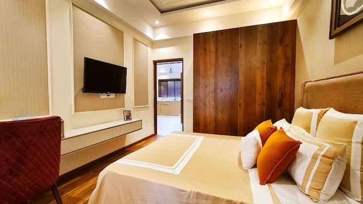 Living Room, tulip-purple 4 Bedroom 2400 Sq.Ft. Apartment In Sector 69 Gurgaon 9743959