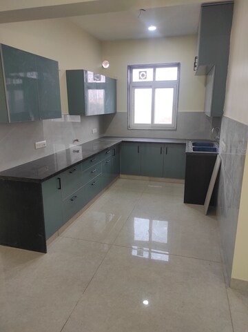 Kitchen in 5 BHK Apartment at Sector 52 – for Rent