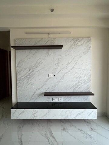 Room in 3 BHK Apartment at M3M Marina, Sector 68 – for Rent