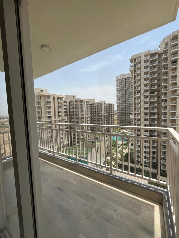 Balcony, m3m-marina 3 Bedroom 1746 Sq.Ft. Apartment In Sector 68 Gurgaon 9744009