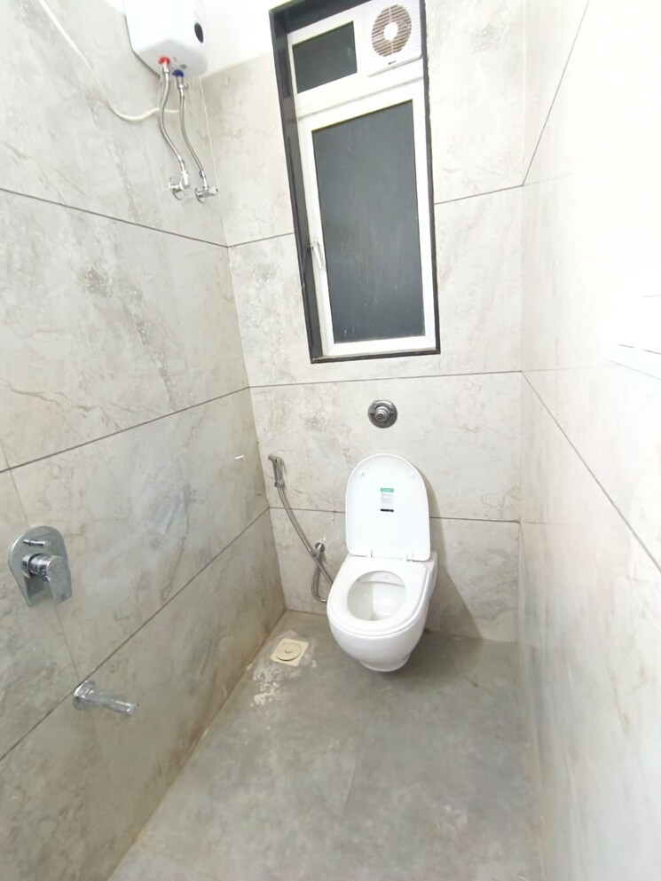 Bathroom, sidhivinayak-flora 2 Bedroom 650 Sq.Ft. Apartment In Chembur Mumbai 9744117