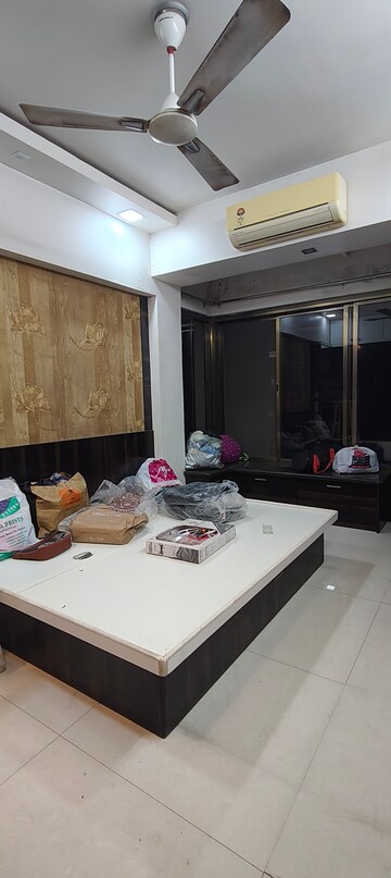 Master Bedroom in 1 BHK Apartment at Chikoowadi – for Rent