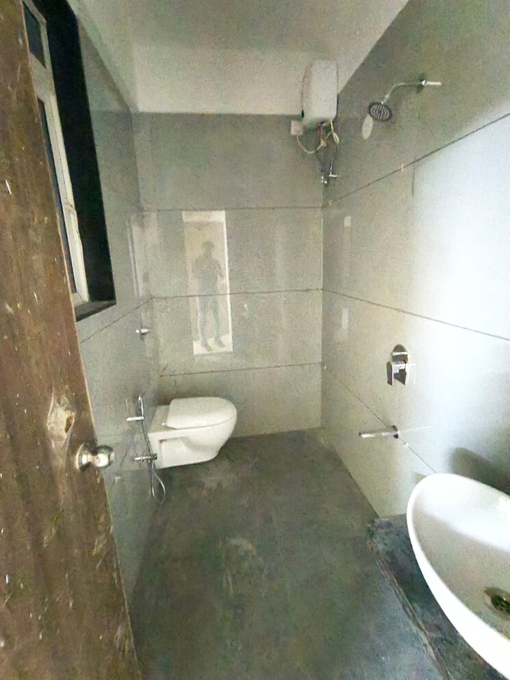 Bathroom, sidhivinayak-flora 2 Bedroom 650 Sq.Ft. Apartment In Chembur Mumbai 9744117